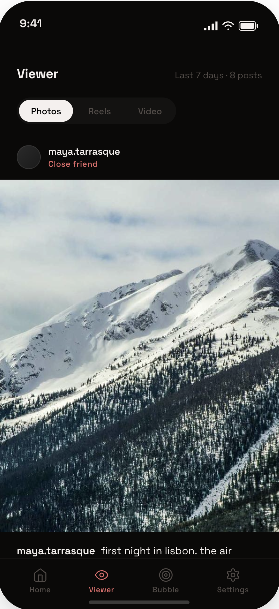 Viewer screen — chronological feed